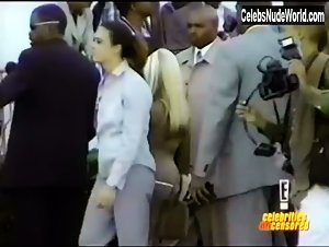Lil' Kim Sexy scene in Celebrities Uncensored (2003-2004) 12