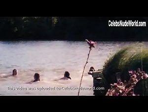 Adele Haenel Public Nudity , boobs in L'Apollonide (Souvenirs de la maison close) (2011) 20