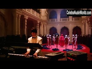 Abigail Good Tits, Orgy in Eyes Wide Shut (1999) 1