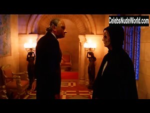 Abigail Good Tits, Orgy in Eyes Wide Shut (1999) 19