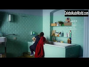 Adriana Ugarte boobs , Explicit In Julieta (2016) 14