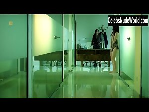 Agnieszka Grochowska Public Nudity , Butt In Nie opuszczaj mnie (2010) 8
