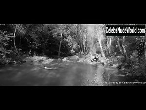 Aida Folch Explicit , Outdoor Nudity In El artista y la modelo (2012) 3