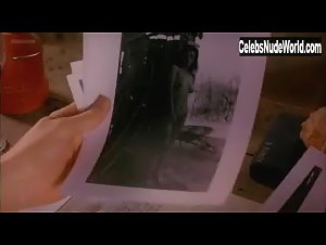 Aida Lopez in Blood Oranges (1997) 18