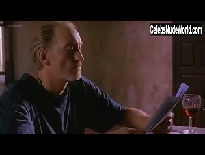 Aida Lopez in Blood Oranges (1997) 20