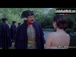 Aitana Sanchez-Gijon in La ley de la frontera (1995) 6