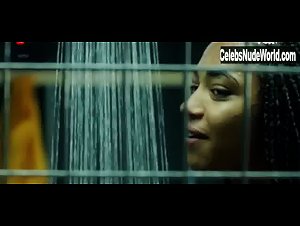 Alba Flores Shower , Lesbian In Vis a vis (series) (2015) 11