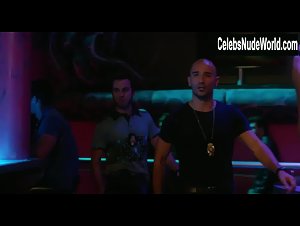 Alba Galocha in Plan de fuga (2016) 15