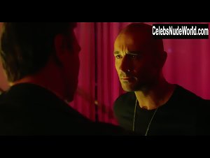 Alba Galocha in Plan de fuga (2016) 17