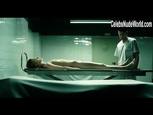 Alba Ribas in El cadaver de Anna Fritz (2015) 11