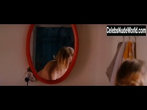 Aleksandra Bortich in Kak menya zovut (2014) 5