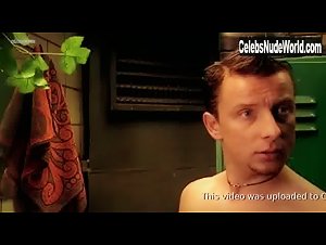 Aleksandra Kisio in Jak to sie robi z dziewczynami (2002) 14