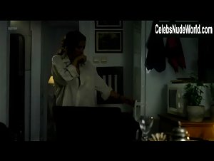 Aleksandra Poplawska in Miasto skarbow (series) (2017) 5
