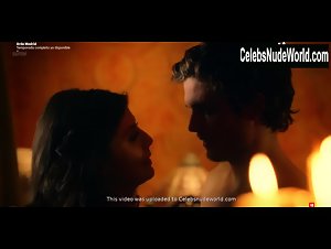 Alessandra Mastronardi in Medici: The Magnificent (series) (2018) 7