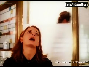 Alex Meneses in Amanda and the Alien (1995) 4