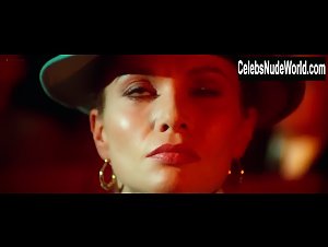 Alexandra Delli Colli in Lo squartatore di New York (1982) 4