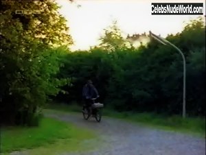Alexandra Schalaudek Tits , Erotic Compilation In Der Kus meiner Schwester (2000) 10