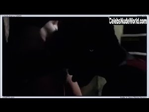 Alice Braga boobs , Interracial In Cidade Baixa (2005) 18
