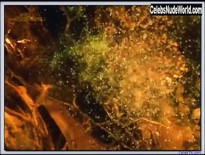 Alice Krige nude, boobs scene in Habitat (1997) 12