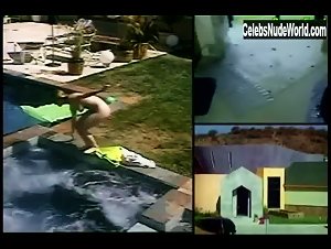 Alicia Bosch Shower , Outdoor Nudity In 7 Lives Xposed (series) (2001) 18