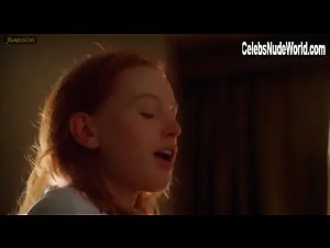 Alicia Witt in The Sopranos (series) (1999) 16