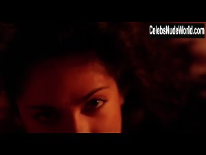 Salma Hayek boobs , Couple scene in Desperado (1995) 8