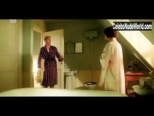 Amalie Dollerup in Badehotellet (series) (2013) 15