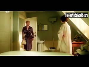 Amalie Dollerup in Badehotellet (series) (2013) 17