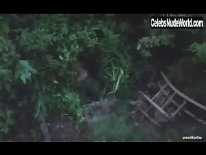 Amanda Ooms Outdoor Nudity , Explicit In Wilderness (1996) 5