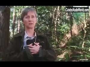 Amanda Ooms Outdoor Nudity , boobs In Wilderness (1996) 15