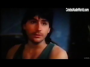 Amanda Ooms Gets Dressed , boobs In Hotel St. Pauli (1988) 17