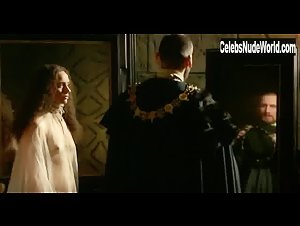 Amanda Ryan in Elizabeth (1998) 5