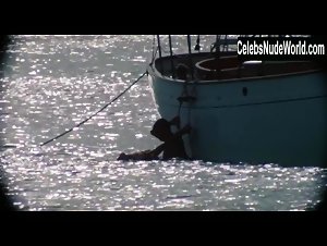 Amber Heard Public , Hot In The Rum Diary (2011) 5
