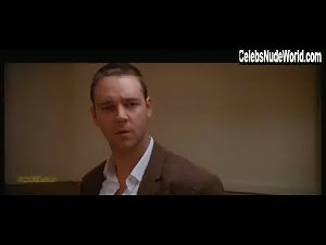 Amber Smith in L.A. Confidential (1997) 11