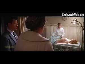 Amber Smith in L.A. Confidential (1997) 20