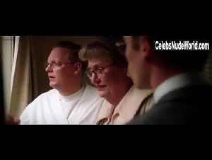 Amber Smith in L.A. Confidential (2002) 8