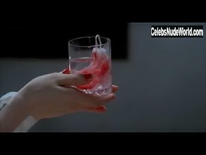 Amira Casar in Anatomie de l'enfer (2004) 16