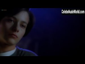 Amy Hargreaves in Brainscan (1994) 11