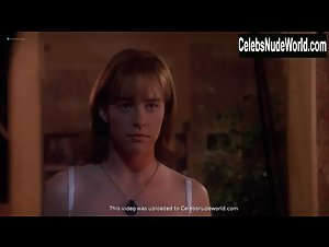 Amy Hargreaves in Brainscan (1994)