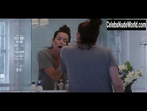 Amy Landecker Cleavage , Butt In Transparent (series) (2014)