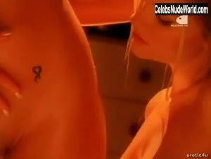 Amy Miller in Playboy: No Boys Allowed, 100 Percent Girls 2 (2004) 13