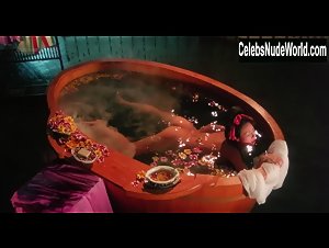 Amy Yip in Yu pu tuan: Tou qing bao jian (1991) 4