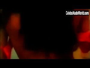 Ana Alvarez in Enciende mi pasion (1994) 4
