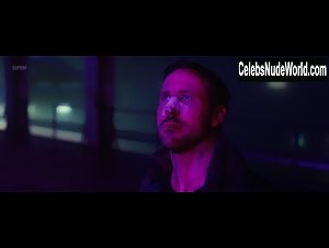 Ana de Armas in Blade Runner 2049 (2017) 12
