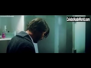 Ana de Armas Hot , Threesome In Knock Knock (2015) 8