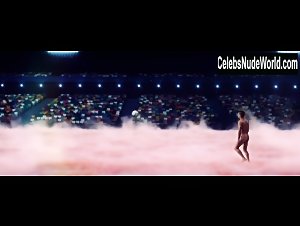 Anabela Moreira in Diamantino (2018) 16