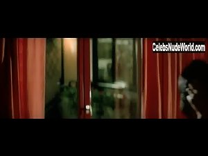 Andie MacDowell in Ginostra (2002) 10