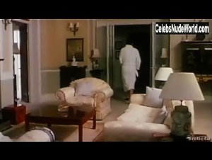 Andie MacDowell in Object of Beauty (1991) 3