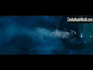 Andrea Riseborough in Oblivion (2013) 5