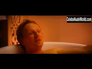 Ane Dahl Torp in 1001 Gram (2014) 14